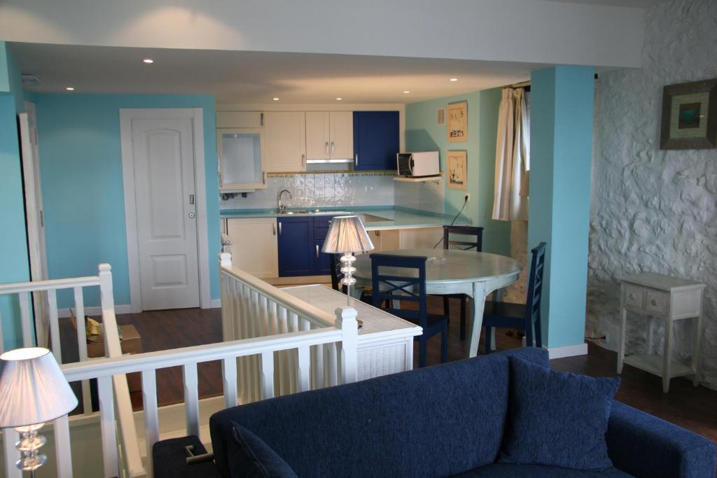 Apartamentos Rincon Del Puerto San Vicente De La Barquera Room photo